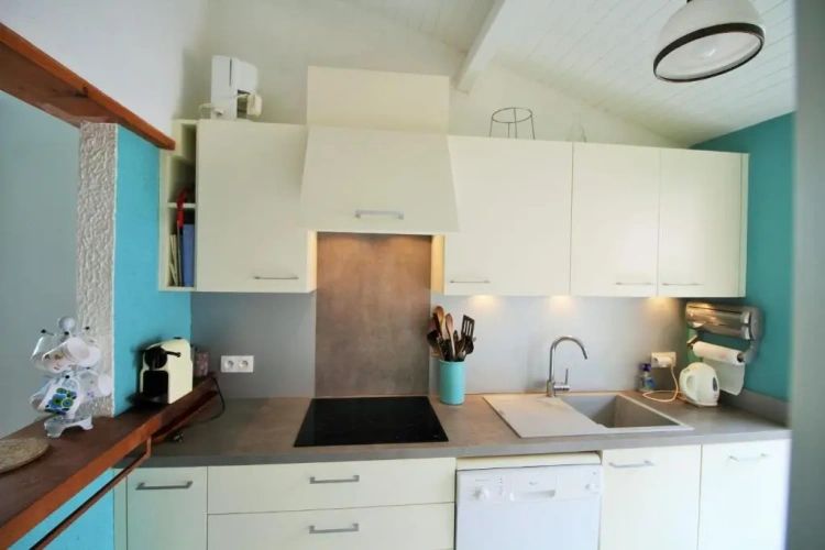 3 Bedrooms Cottage