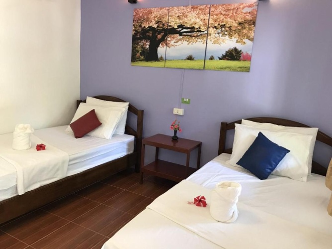 Standard Twin room with balcony