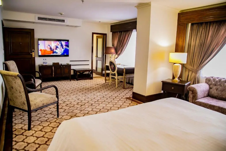Saffron D'or Hotels