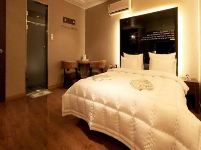 Hi Hotel