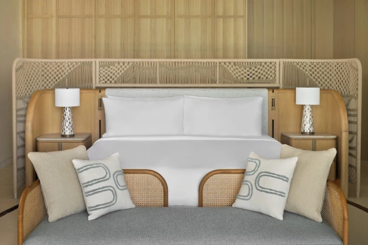 Classic Double Club room beachfront