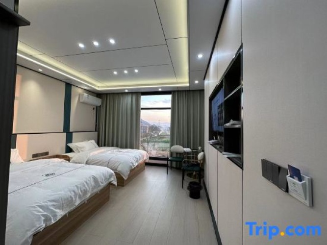 2 Bedrooms Suite