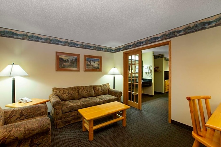 Deluxe Suite