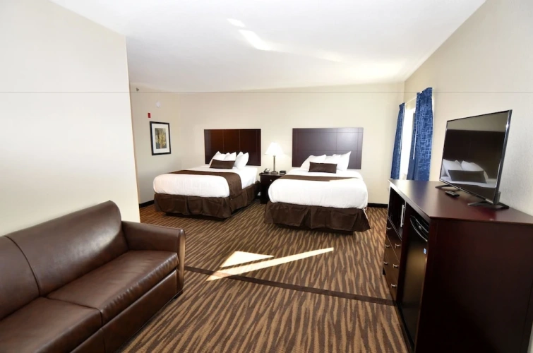 Deluxe Suite