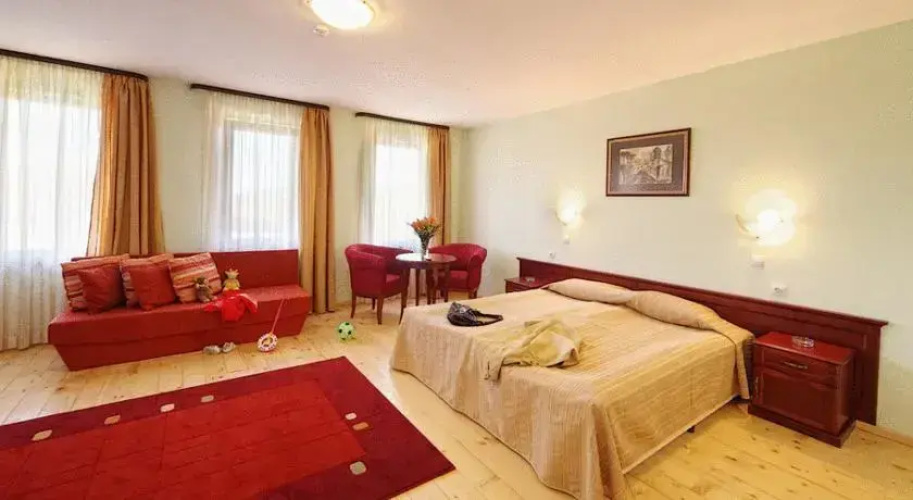 Rachev Hotel Residence