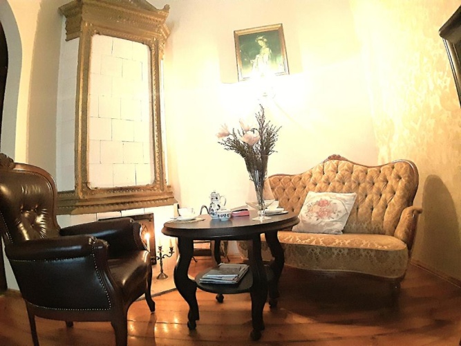 1 Bedroom Apartment