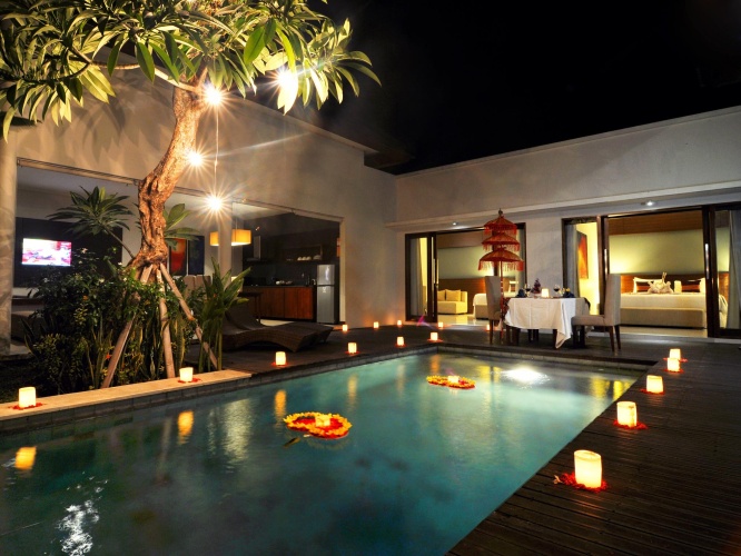 3 Bedrooms Sextuple Villa