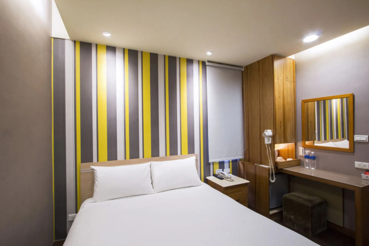VIP Hotel