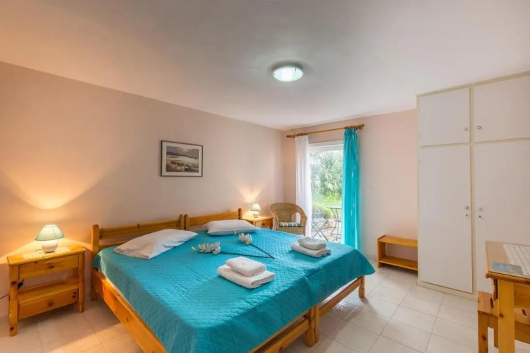 Ormos Drepanou Apartments