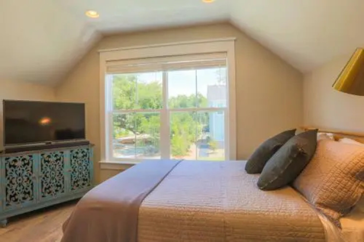 Celtic Carriage House