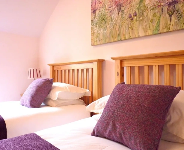 3 Bedrooms Cottage