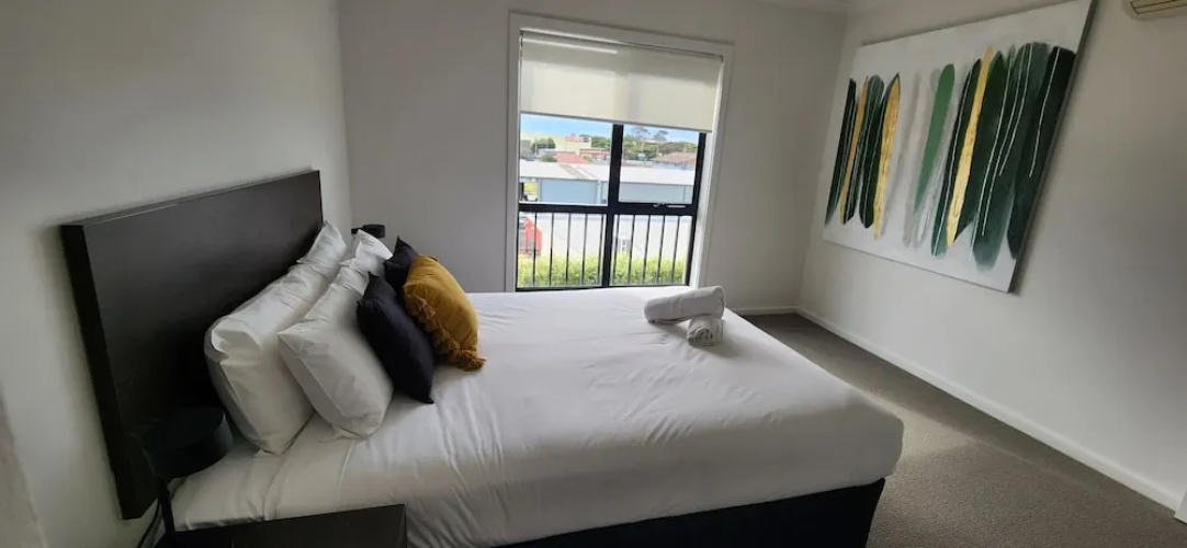 Oceanic Apartments