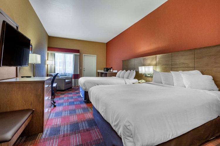 Standard Quadruple room