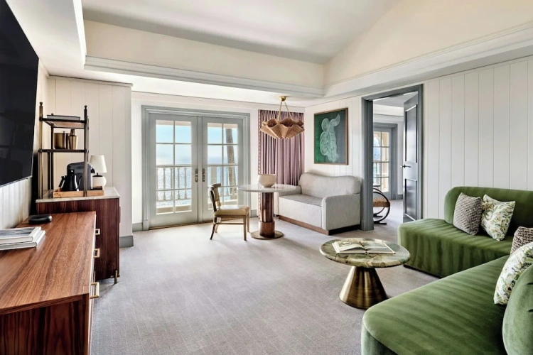 Quadruple Suite