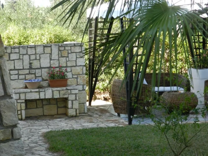 2 Bedrooms Triple Apartment