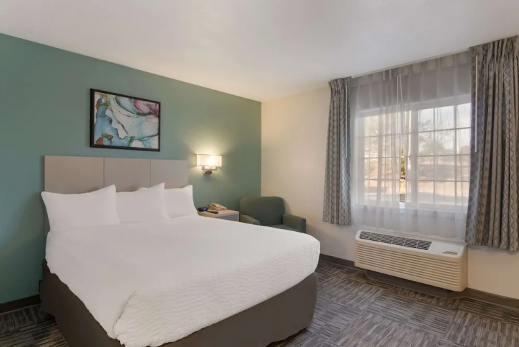 Candlewood Suites Omaha