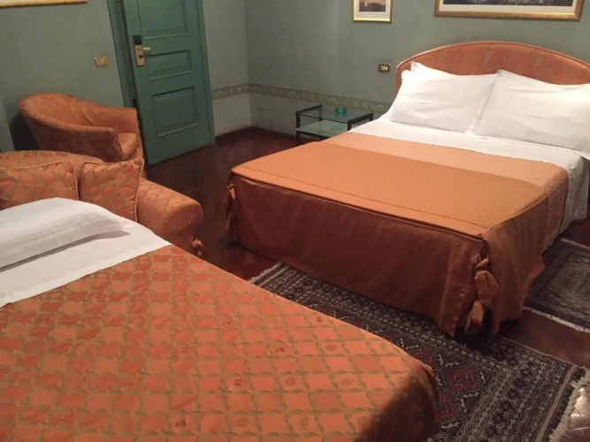 Standard Triple room