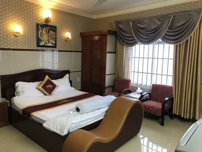 Hoang Quan Hotel