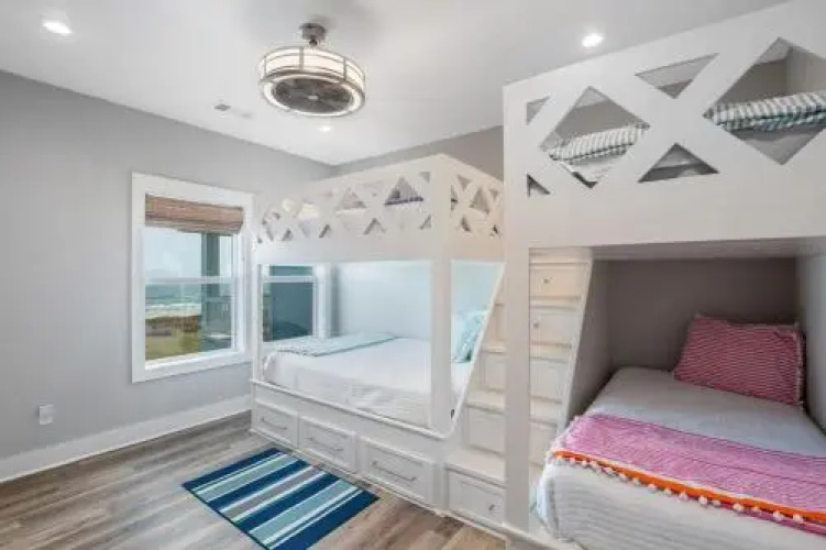 Ez Come Ez Geaux 4 Bedroom Home by Redawning