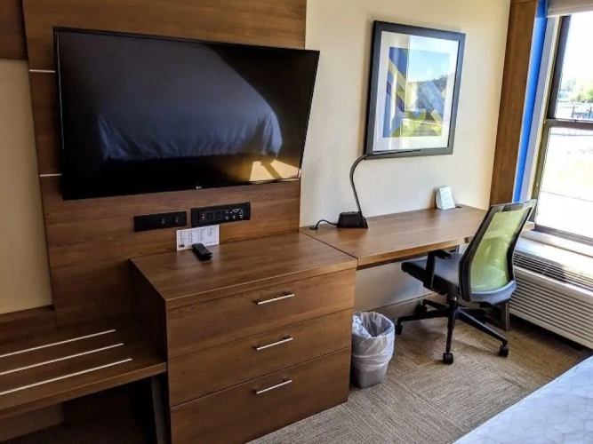 1 Bedroom Suite