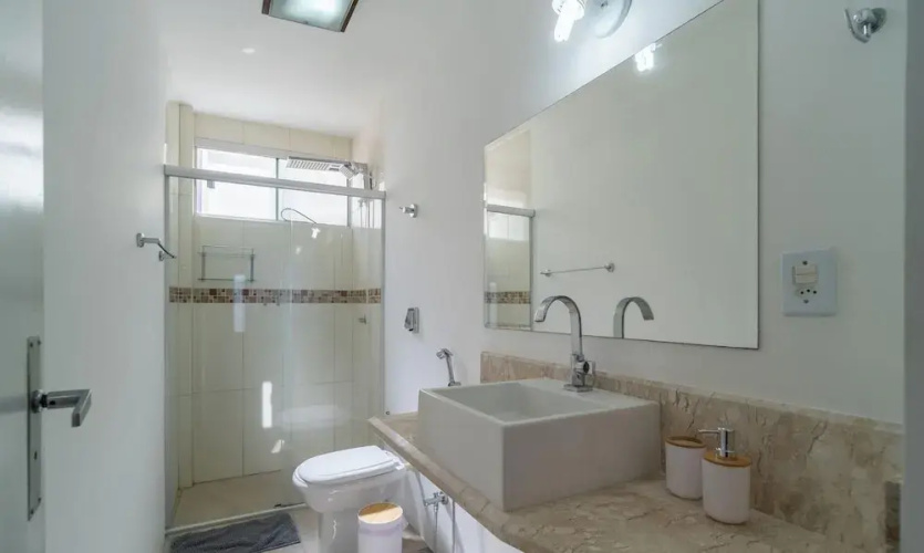 2 Bedroom Apartment in Downtown Floripa Ebe0804