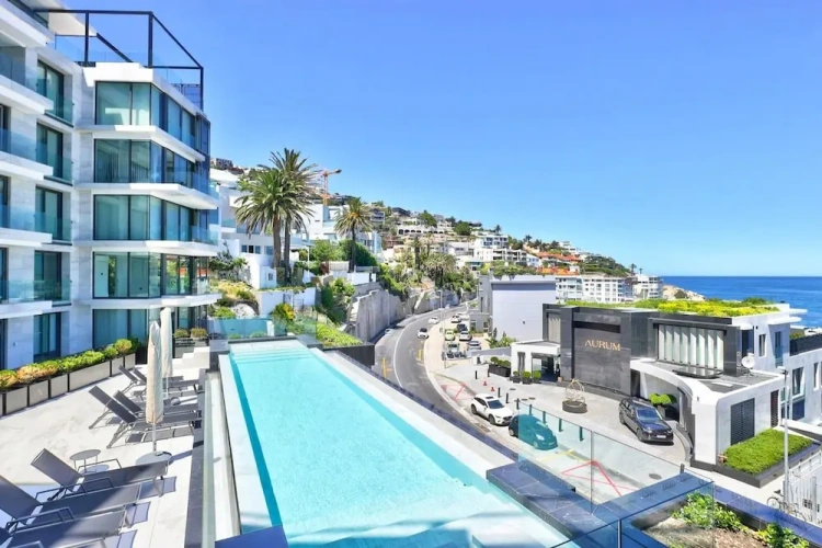 2 Bedrooms Quadruple Apartment