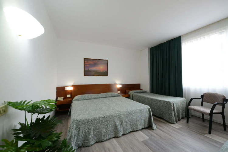 Hotel Krystal