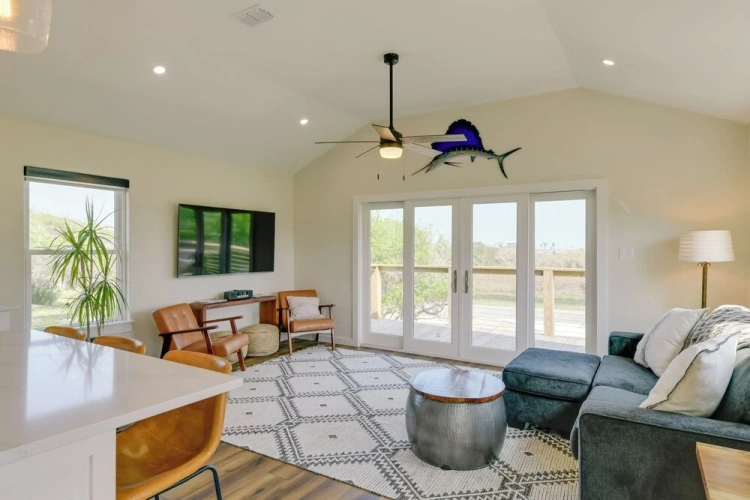 2 Bedrooms Cottage
