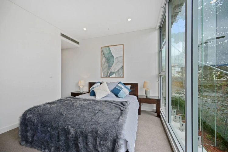 2 Bedrooms Apartment