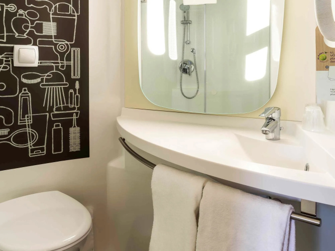 ibis Honfleur