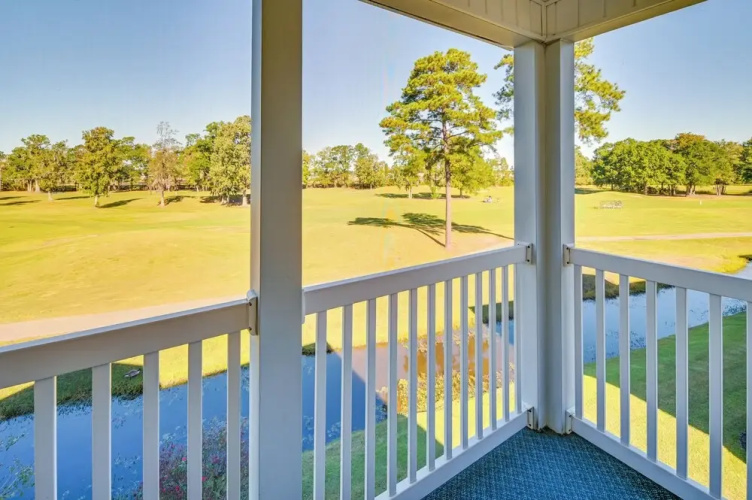 Myrtle Beach Condo w/ Balcony: Golf Course On-site