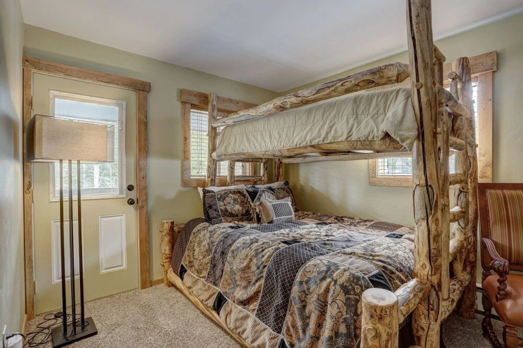 Ziggy Bear Lodge