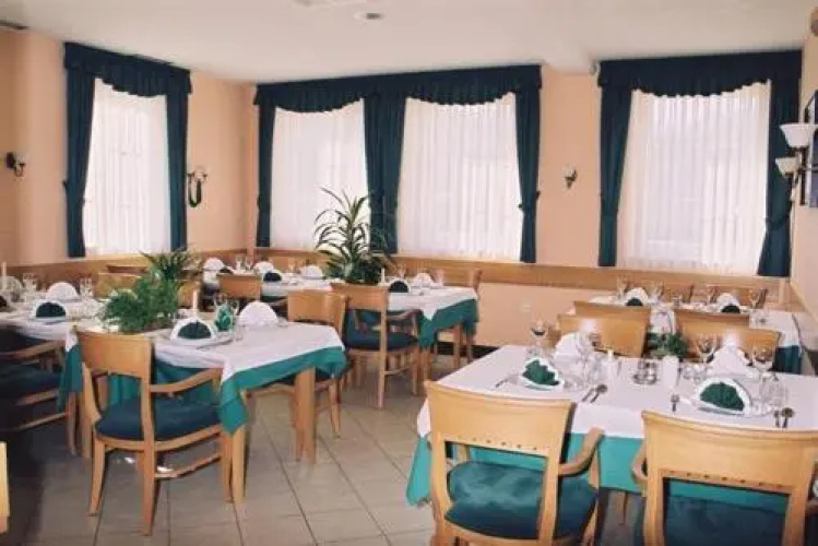 Rooms Hochkraut