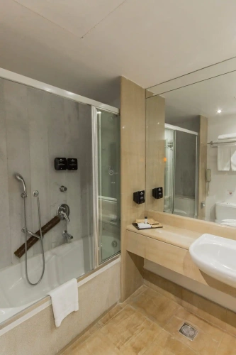 Bristol Suite