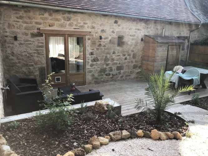 2 Bedrooms Cottage