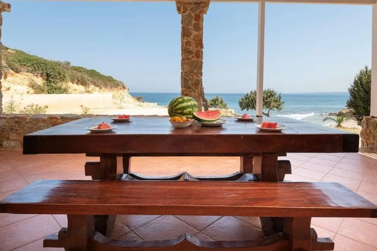 3 Bedrooms Villa