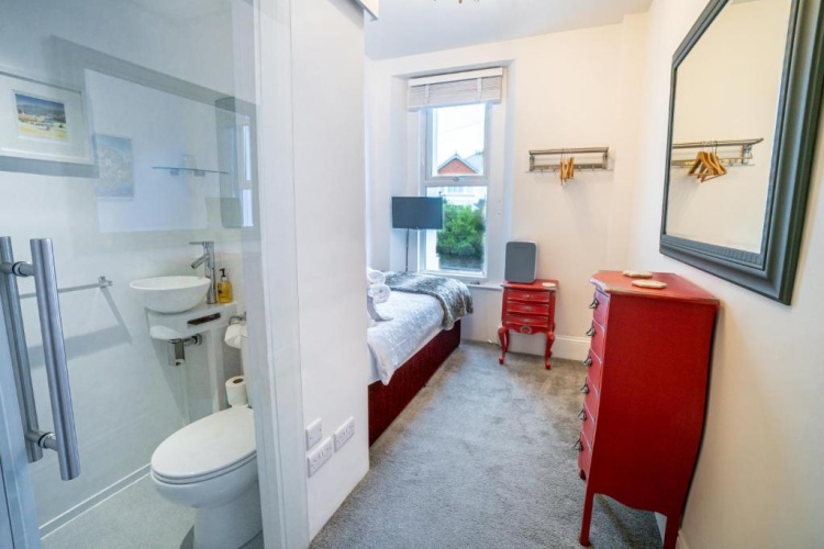 Standard Single room