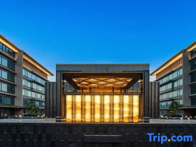 New World Chongqing Hotel
