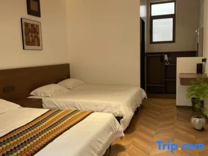 Deluxe Double Family room