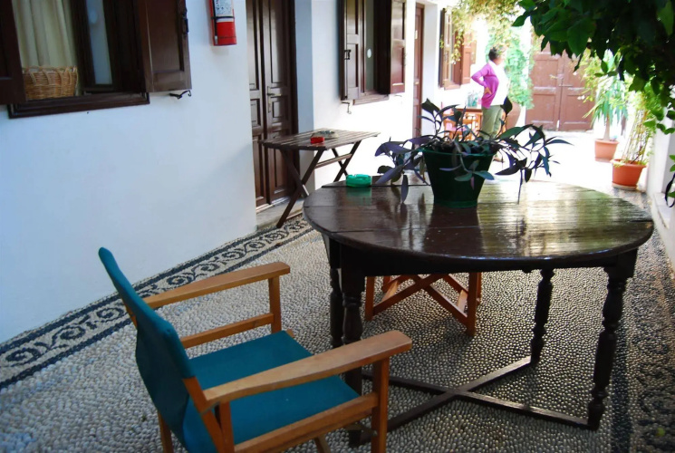 Erato Apartments