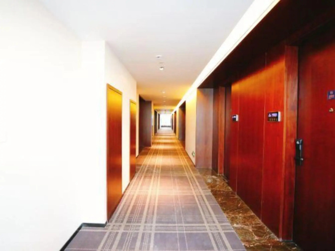 Gemei Hotel (Chunhui Road, Suncun, Jinan)
