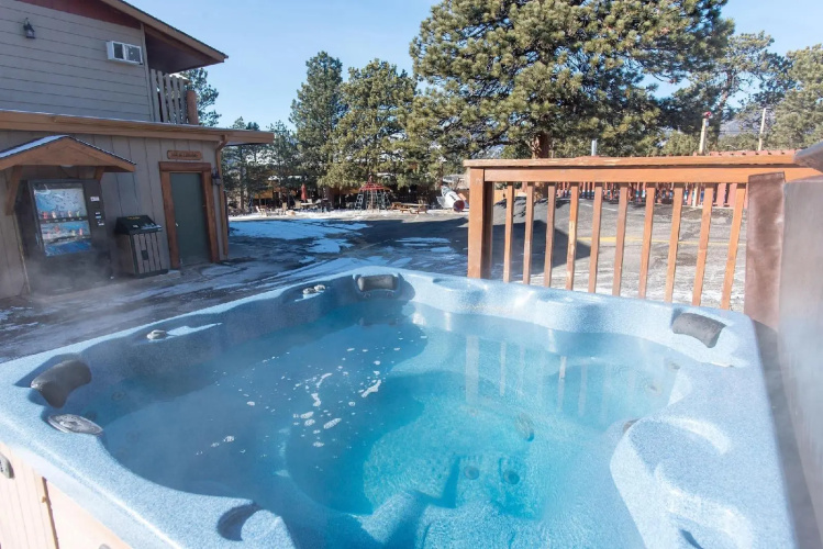 Tyrol Mountain Inn