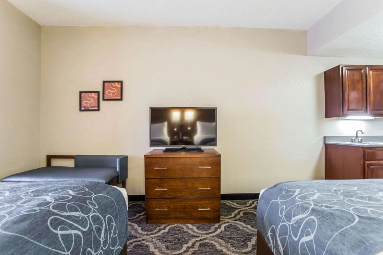 Quadruple Suite