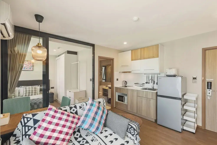 One bedroom Condo in Title V Condo 310