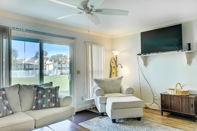 10 A, One Bedroom Condo