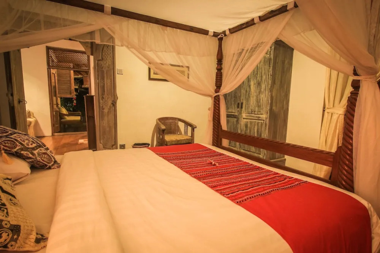 Rumah Nyaman Villa