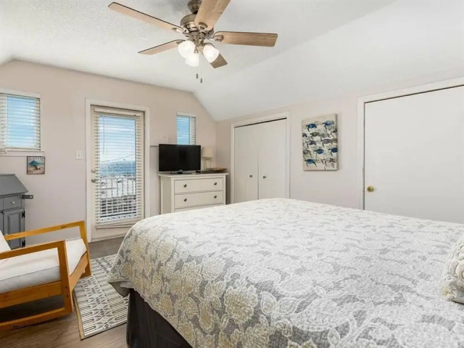 Southern Exposure by Meyer Vacation Rentals