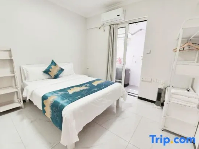 2 Bedrooms Business Suite
