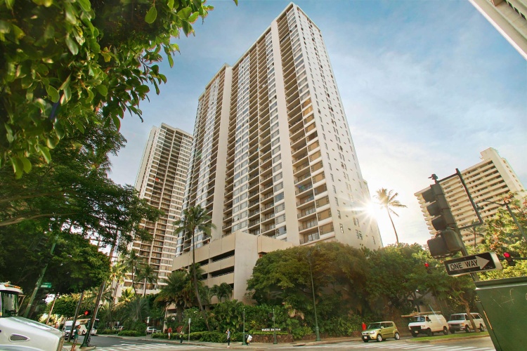 1 Bedroom Suite with partial ocean view