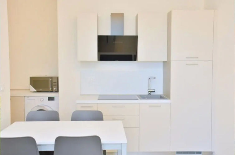 Charming Apartment With Panoramic Views